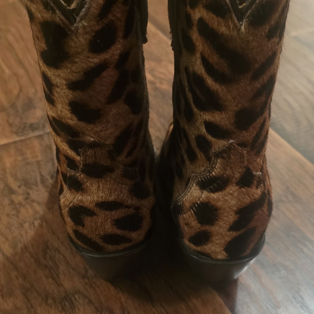 ARIAT Leopard Print Women's Cowboy Booties - Picture 2 of 7